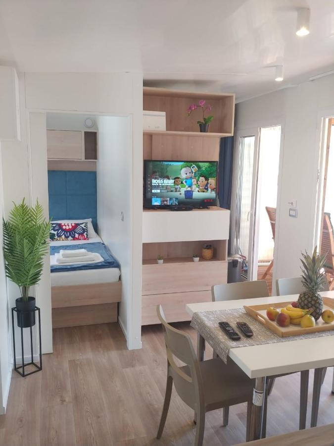 Mobile Home Sweet Summer Biograd Na Moru Εξωτερικό φωτογραφία
